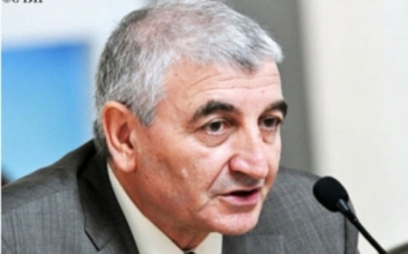 Məzahir Pənahov Rumıniyada konfransda Məzahir Pənahov Rumıniyada konfransda